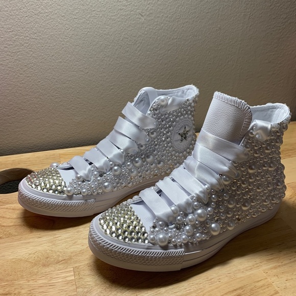 Custom order, white on white pearls and rhinestone - Picture 3 of 7